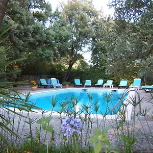 https://la-radassiere.fr-provencehotel.com